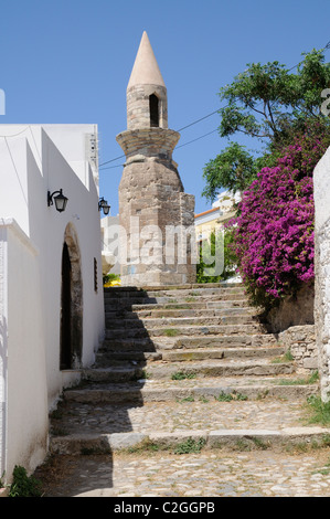 Minarett in einer Seitenstraße in alte Stadt Kos Insel Kos Griechenland Stockfoto