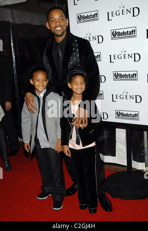 Smith, Jaden Smith, wird Willow Smith New Yorker Premiere von "Ich bin Legende" im Madison Square Garden von New York City, USA - 11.12.07 Stockfoto