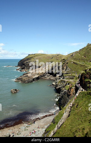 Blick auf die Küste von Tintagel Castle, Cornwall, England Stockfoto