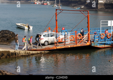 DIE BODINNICK VON FOWEY FÄHRE. CORNWALL UK. Stockfoto