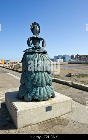 Die Skulptur von Frau Booth, die Shell-Dame an Margate. Stockfoto