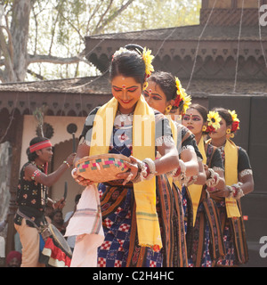 VOLKSTANZ DER SAMBALPUR [ORISSA] Stockfoto