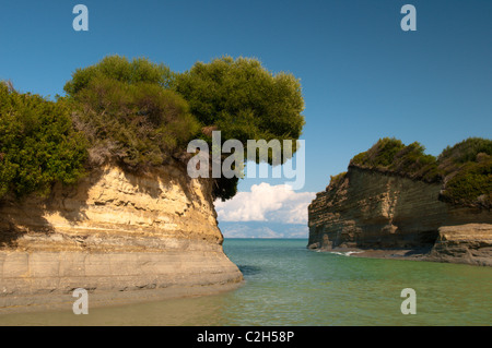 Korfu, Griechenland. Oktober. Die Felsformationen aus Sandstein in Sidari. Gebiet, bekannt als Canal d ' Amour Stockfoto