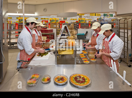 Safeway-Supermarkt in Borehamwood, Hertfordshire. Stockfoto