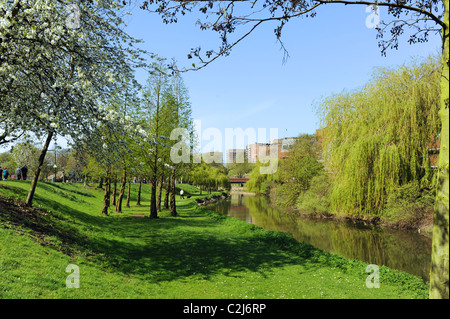 Tamworth Castle und Uferpromenade im Stadtzentrum UK Stockfoto