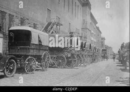 New York National Guard Gepäck Zug leer, aber bereit, für den Transport nach Mexiko bestückt werden Stockfoto