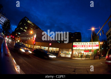 Powells City of Books, in der Innenstadt in The Pearl District auf W Burnside & NW 10., Portland, Oregon, USA. Stockfoto