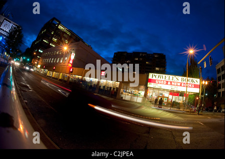 Powells City of Books, in der Innenstadt in The Pearl District auf W Burnside & NW 10., Portland, Oregon, USA. Stockfoto