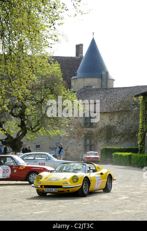 Stock Foto von einem 1973 Ferrari Dino 246 GTS in die Tour auto optic 2000 im Jahr 2011. Stockfoto