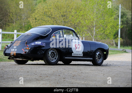 Stock Foto von einem 1963 Porsche 356 in die Tour auto optic 2000 im Jahr 2011. Stockfoto