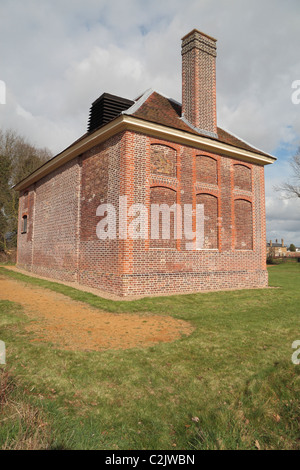 Das Brauhaus nach Restaurierung in Bushy Park, Hampton Court Road, Hampton, Middlesex, Großbritannien. Stockfoto