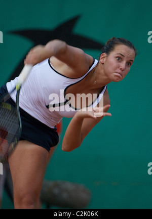 Jarmila Groth, Australien, in Aktion bei den French Open Tennisturnier in Roland Garros, Paris, Frankreich. Stockfoto