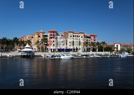 Naples Bayfront und Marina Stockfoto