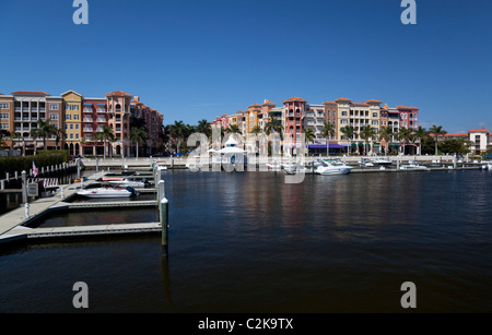 Naples Bayfront und Marina Stockfoto