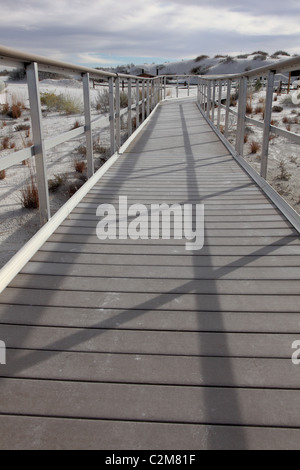 Promenade im White Sands Nationalpark in New Mexico, USA Stockfoto