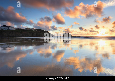 Cornwalls Perranporth Strand bei Sonnenuntergang erfasst Stockfoto