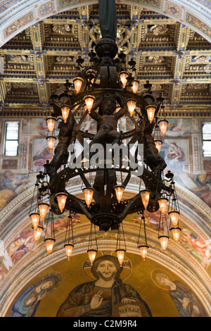 Licht in den Dom, Pisa, Italien. Stockfoto