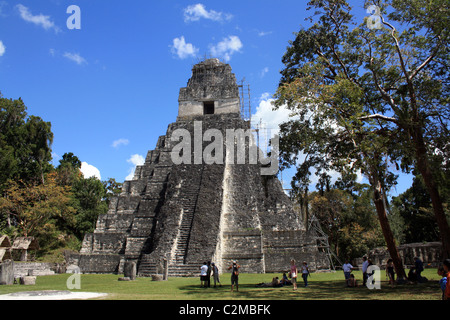 Tempel I - GRAND PLAZA TIKAL GUATEMALA 23. Februar 2011 Stockfoto