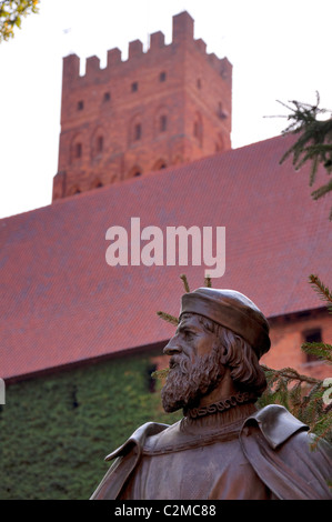 Profil des mittelalterlichen Ritters in Marienburg, Polen Stockfoto