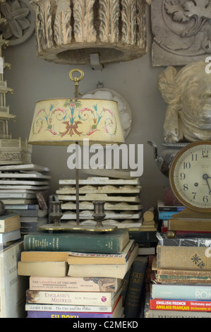 Peter, Sammler und Restaurateur, Nottinghill, London. Stockfoto