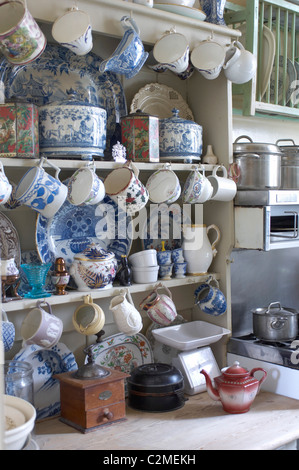 Peter, Sammler und Restaurateur, Nottinghill, London. Stockfoto