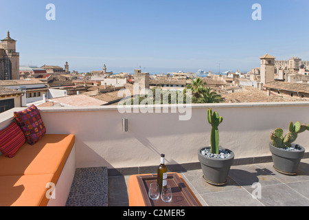 Mallorca Palma Penthouse Renovierung, obere Terrasse Stockfoto