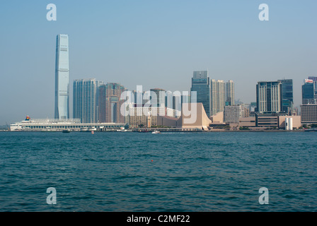 Hong Kong Skyline von Hongkong Island gesehen Stockfoto