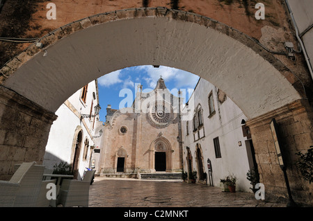 Ostuni. Puglia. Italien. Spät 15. C Dom / Dom. Stockfoto