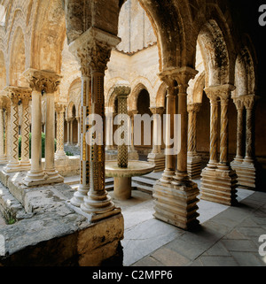 Kathedrale Kreuzgang. Monreale, Sizilien Stockfoto