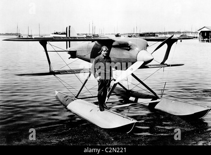 General James Harold "Jimmy" Doolittle auf seiner Curtiss R3C-2 Racer Stockfoto