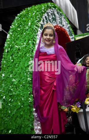 2011: persische Parade, Madison Avenue, New York City. Stockfoto