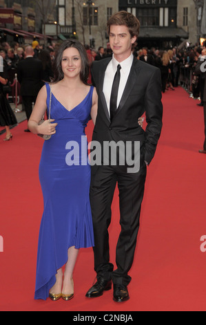 Andrew Garfield und Shannon Marie Woodward bei British Academy Television Awards (BAFTA) statt im London Palladium - Ankünfte Stockfoto