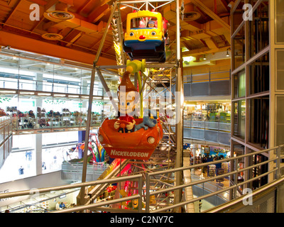 Interieur, Toys R Us, Riesenrad, Times Square, New York Stockfoto