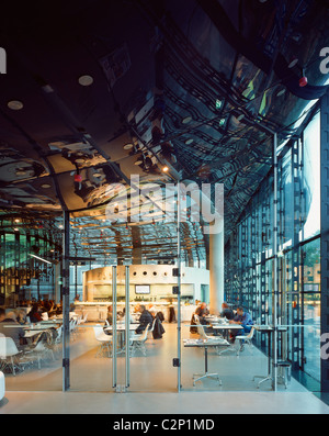 LMG Kunsthaus Graz, Graz-Österreich. Cafe. Stockfoto