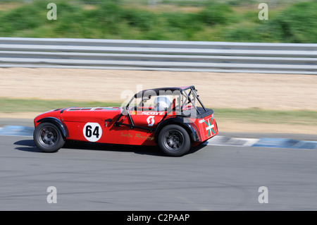 Stock Foto von Caterham Sevens Rennen auf dem Circuit Val de Vienne in Frankreich. Stockfoto