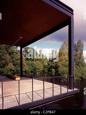 Gateway Orientierung Zentrum, Loch Lomond, Schottland. Detail der Aussichtsplattform. Stockfoto