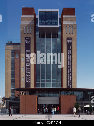 Baltic Centre for Contemporary Arts, Gateshead, Newcastle Upon Tyne. Vorderansicht Haupteingang Detail. Stockfoto