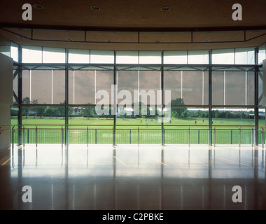 Die Space-Zentrum für Tanz, College Dundee, Schottland. Tanz Studio 1 Blick zum Park. Stockfoto
