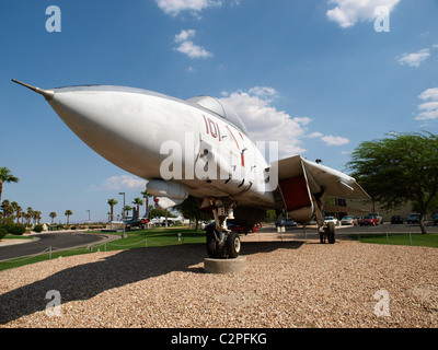 Grumman F-14A Tomcat Kampfflugzeuge bei der Palm Springs Air Museum, Kalifornien, USA. Stockfoto