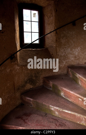 Alten Spirale Treppen in Burg Stockfoto
