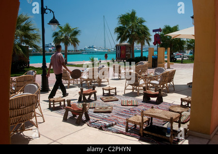 Cafe im ägyptischen Stadt von Hurghada Stockfoto