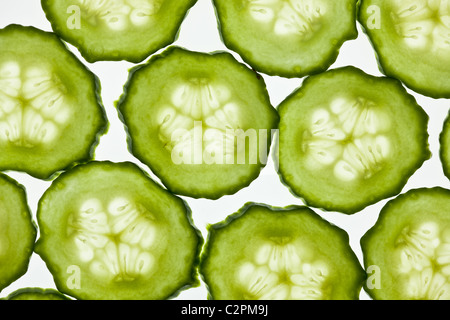 Geschnittenes Gemüse auf weiß Stockfoto