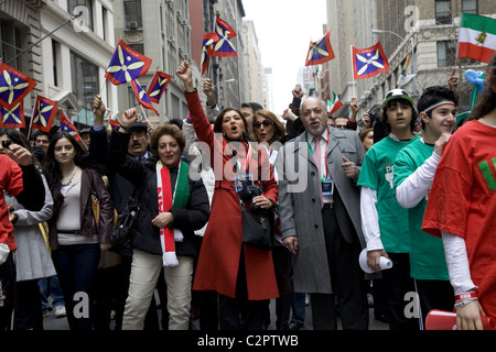 2011: persische Parade, Madison Avenue, New York City. Stockfoto