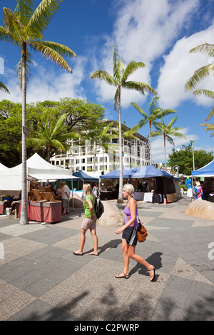 Die Esplanade-Märkte, statt jedes Wochenende neben der Lagune. Cairns, Queensland, Australien Stockfoto