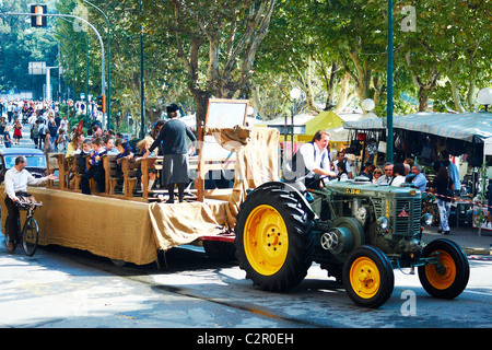 Douja d ' or Asti Festival Delle Sagre Essen und Wein, alte Traditionen, kulturelle Veranstaltungen und Kunst Italian Lifestyle Stockfoto