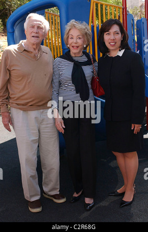 Kirk Douglas und Frau Anne Douglas Kindergarten Spielplatz Einweihungsfeier in Ivanhoe Elementary School in Silver Lake Los Stockfoto