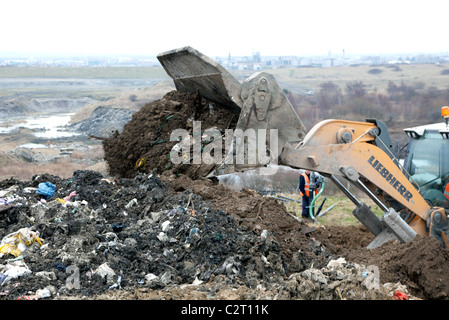 Industrielle Kläranlage, England - dumping ungefährliche Abfälle auf Deponien Stockfoto