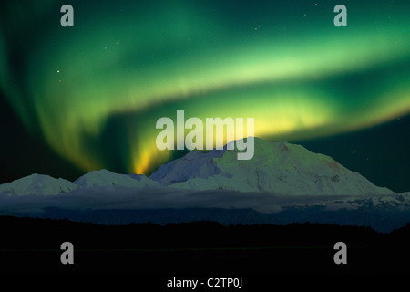 Nordlicht über Mt McKinley Digital Composite Stockfoto