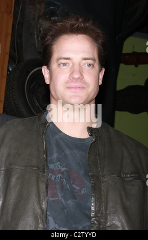 Brendan Fraser hat einen Auftritt im Planet Hollywood am Times Square und fördert seinen neuen Film "die Reise zum Mittelpunkt der die Stockfoto