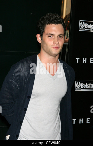 Penn Badgley New Yorker Premiere von "The Dark Knight" statt bei AMC Loews Lincoln Square - Ankunft New York City, USA - 14.07.08 Stockfoto